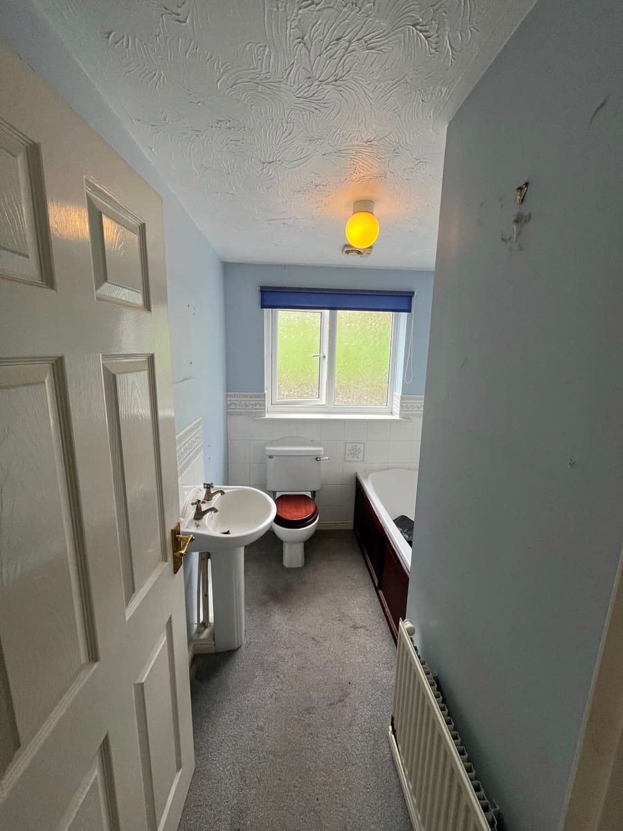 Bathroom two before renovation